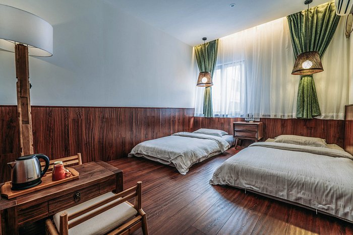 Chengdu Flipflop Lounge Hostel