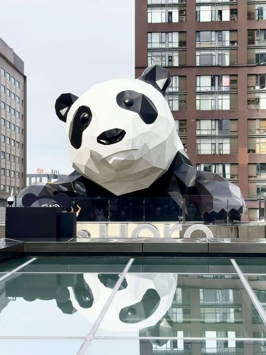 ifs chengdu: หัวใจแห่งแฟชั่นและวังแห่งการช้อปปิ้งของเมือง