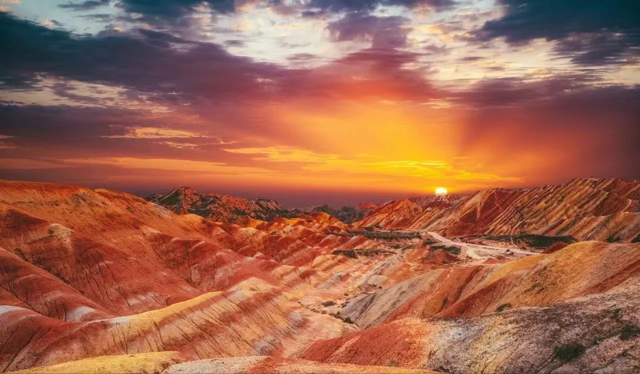 สำหรับนักท่องเที่ยวไทย Zhangye Danxia Landform:จานสีของพระเจ้า มื้อสีแดงที่ต้องสัมผัสสักครั้งในชีวิต
