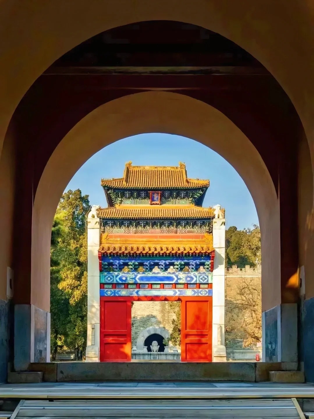 สำรวจ Ming Tombs: การเดินทางผ่านมหากาพย์ราชวงศ์หมิง 600 ปี