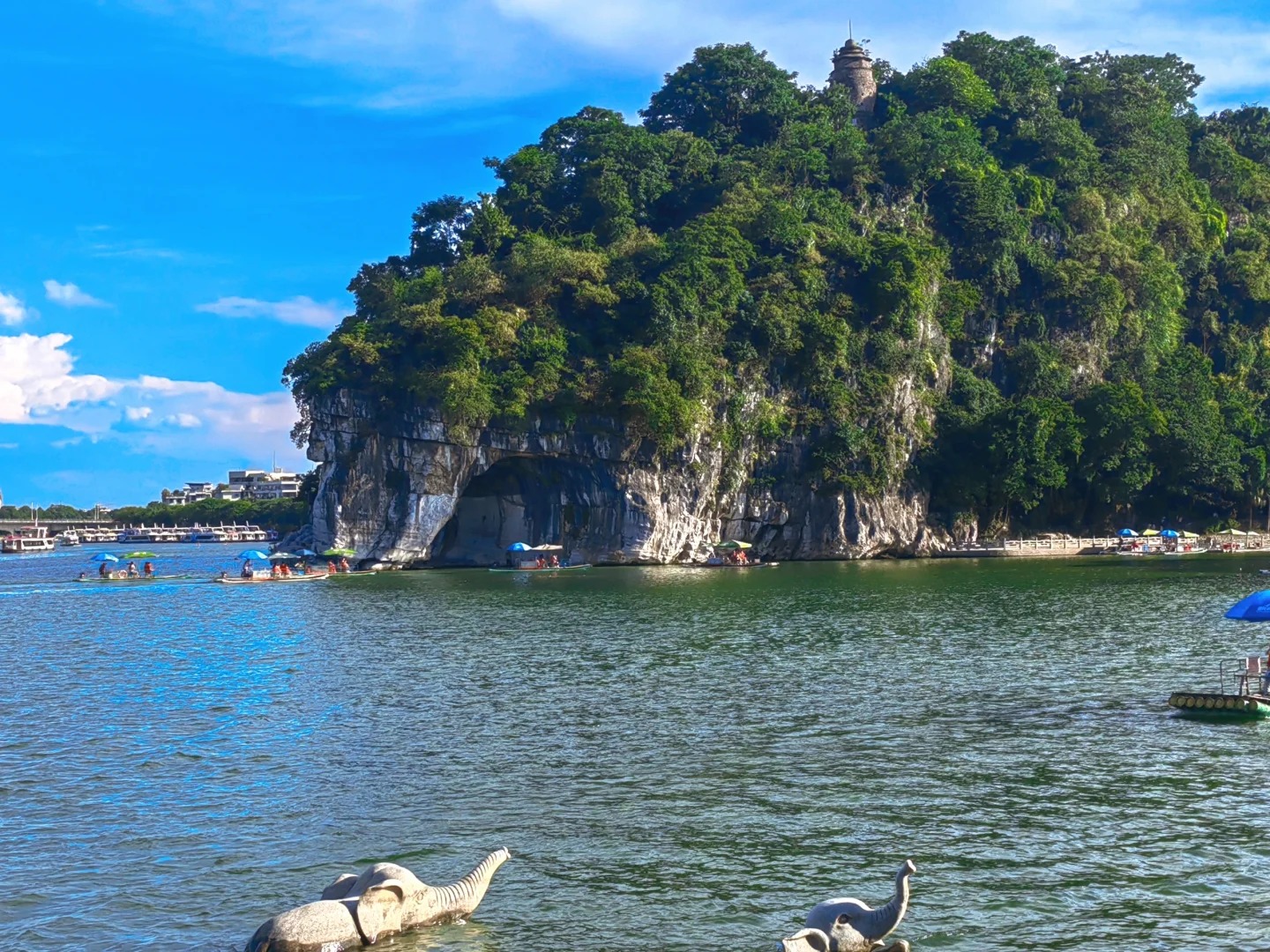 จากประเทศไทยสู่ Guilin: ดื่มด่ำกับมหัศจรรย์แห่งธรรมชาติราวภาพวาด